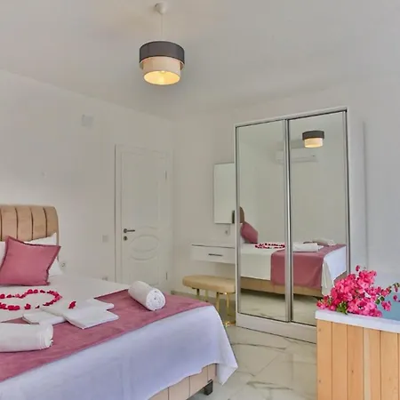 2 Bedroom In With Private Pool * Kalkan