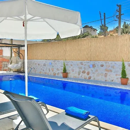2 Bedroom In With Private Pool Villa *