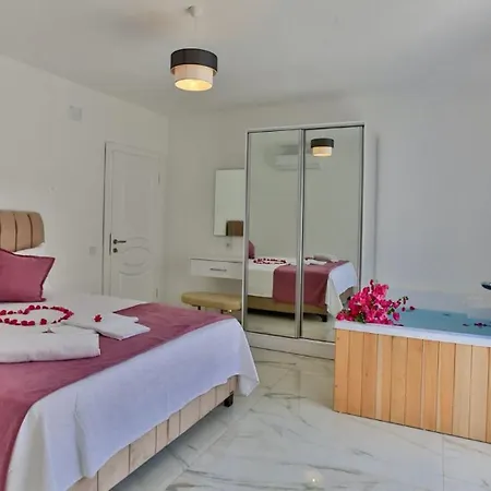 2 Bedroom In With Private Pool 빌라 칼칸